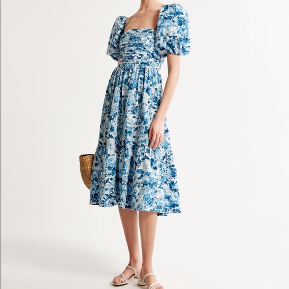Abercrombie & Fitch Dresses & Skirts - Abercrombie & Fitch Blue Floral Midi Dress